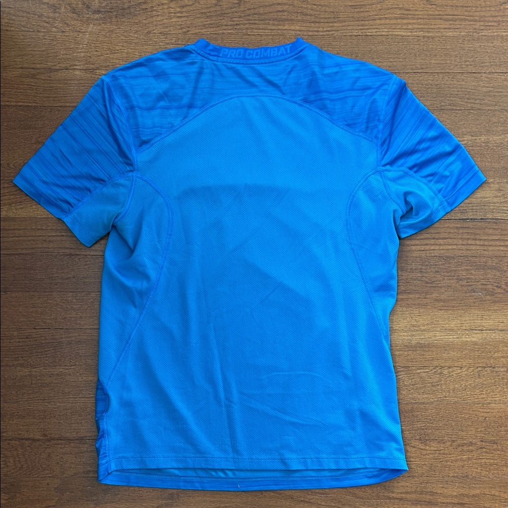 Nike Pro Combat Blue Athletic Shirt - Picture 4 of 4